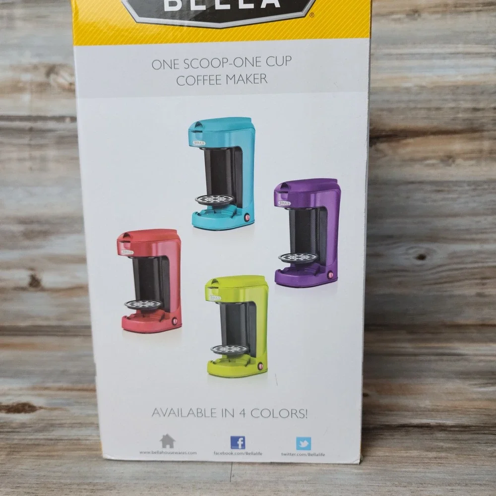 Bella One Scoop One Cup Single Serve Coffee Maker Red 13711 with Ceramic Mug